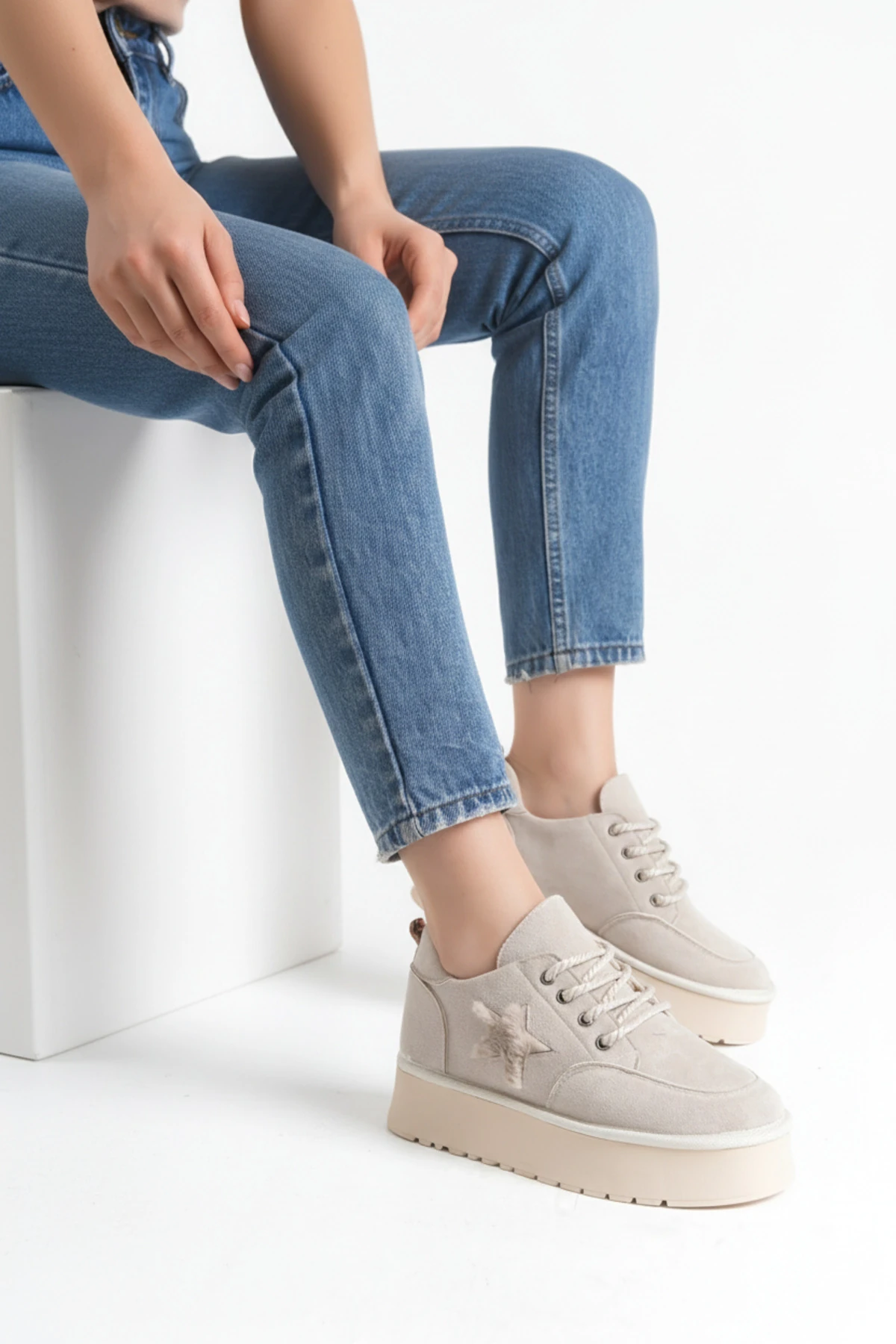 Kadın Halat Bağcıklı Süet Yıldız Detaylı Kalın Taban Bot & Bootie