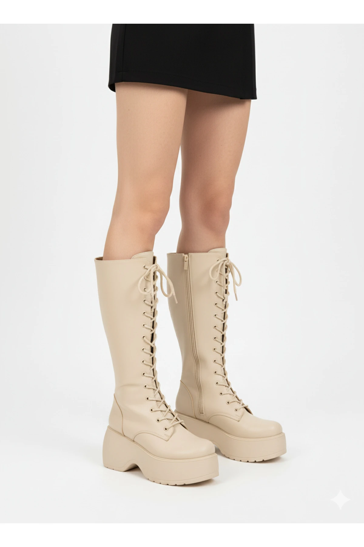 Kalın Yüksek Dolgu Topuklu Fermuarlı Diz Altı Sade Bağcıklı Kadın Çizme