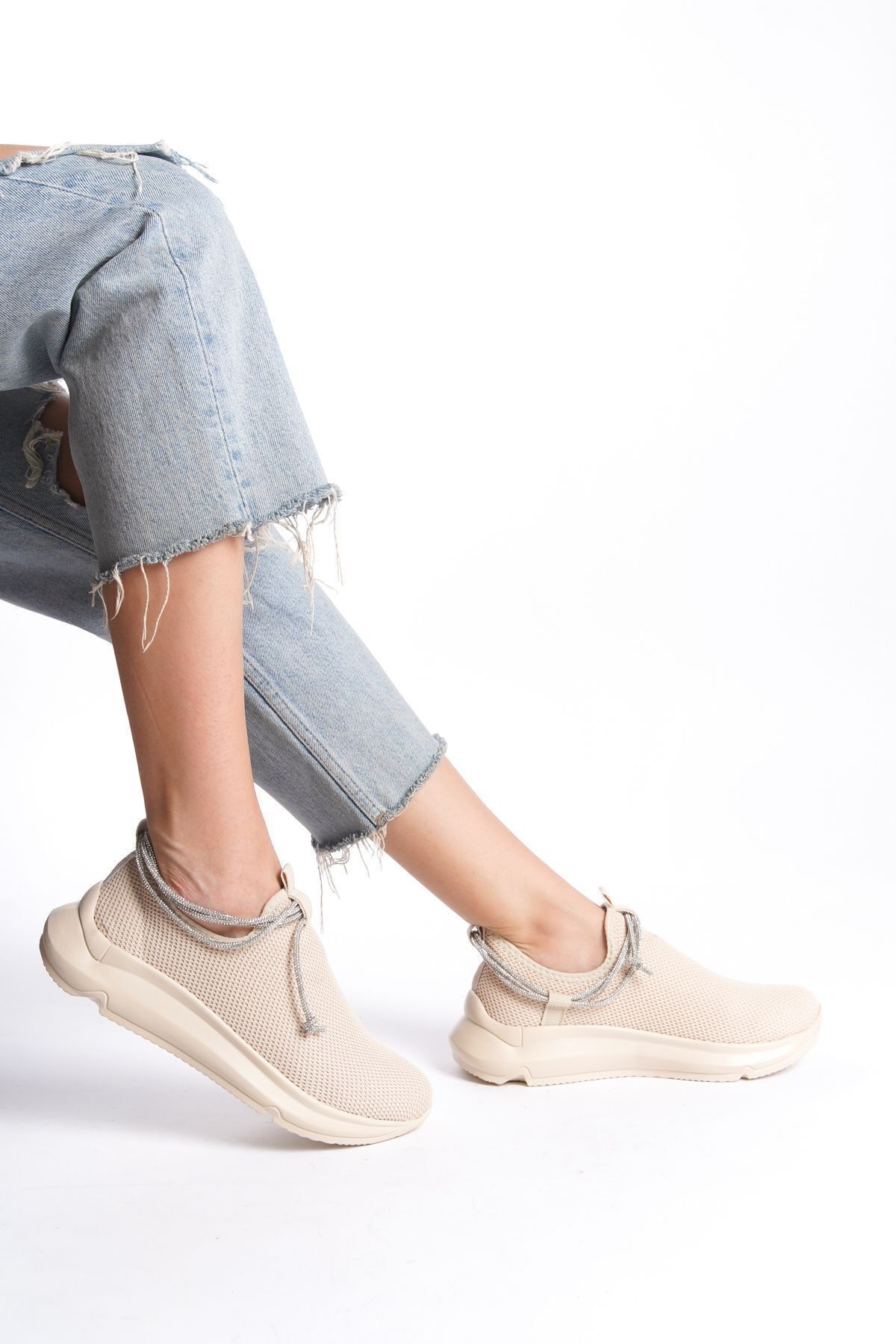 Parlak Şerit Detaylı Yumuşak Tekstil Rahat Günlük Sneaker Kadın Spor Yürüyüş Ayakkabısı