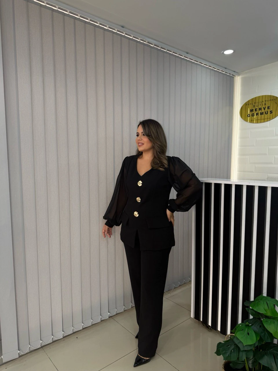 Çiçek Broş Detaylı İkili Takım