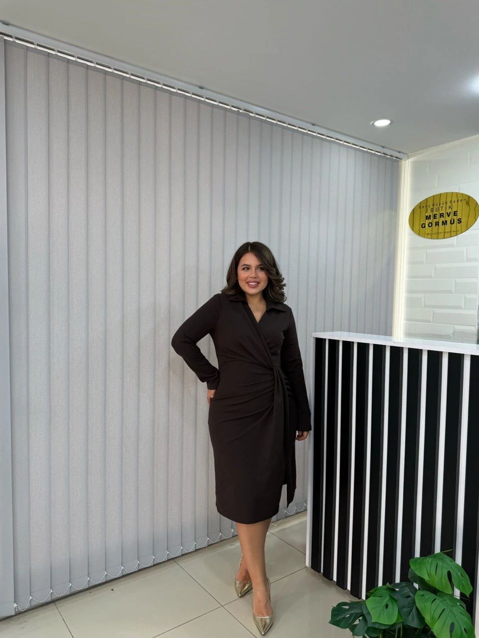 Luvia Kruvaze Pile Detaylı Elbise - Acı Kahve