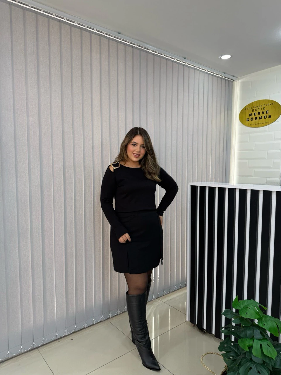 Omzu Gold Tokalı Bluz