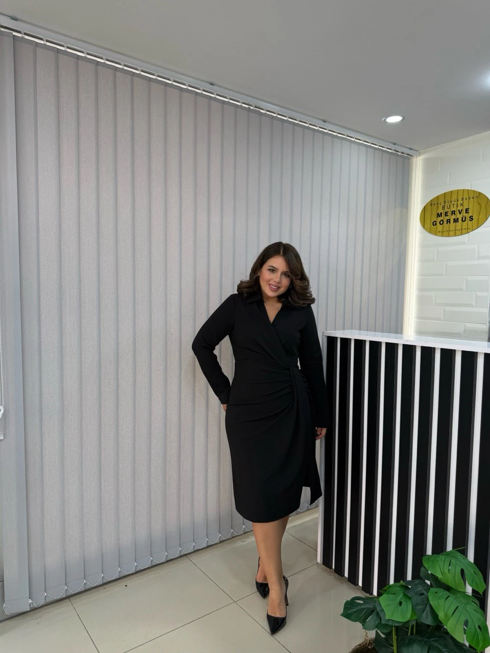 Luvia Kruvaze Pile Detaylı Elbise