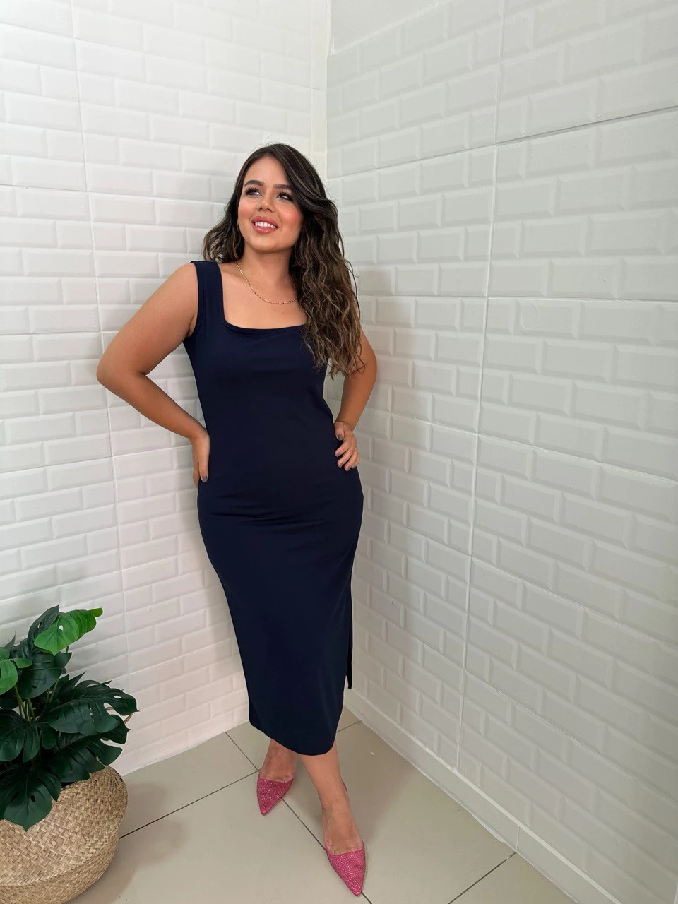 Kare Yaka Tek Yırtmaçlı Elbise