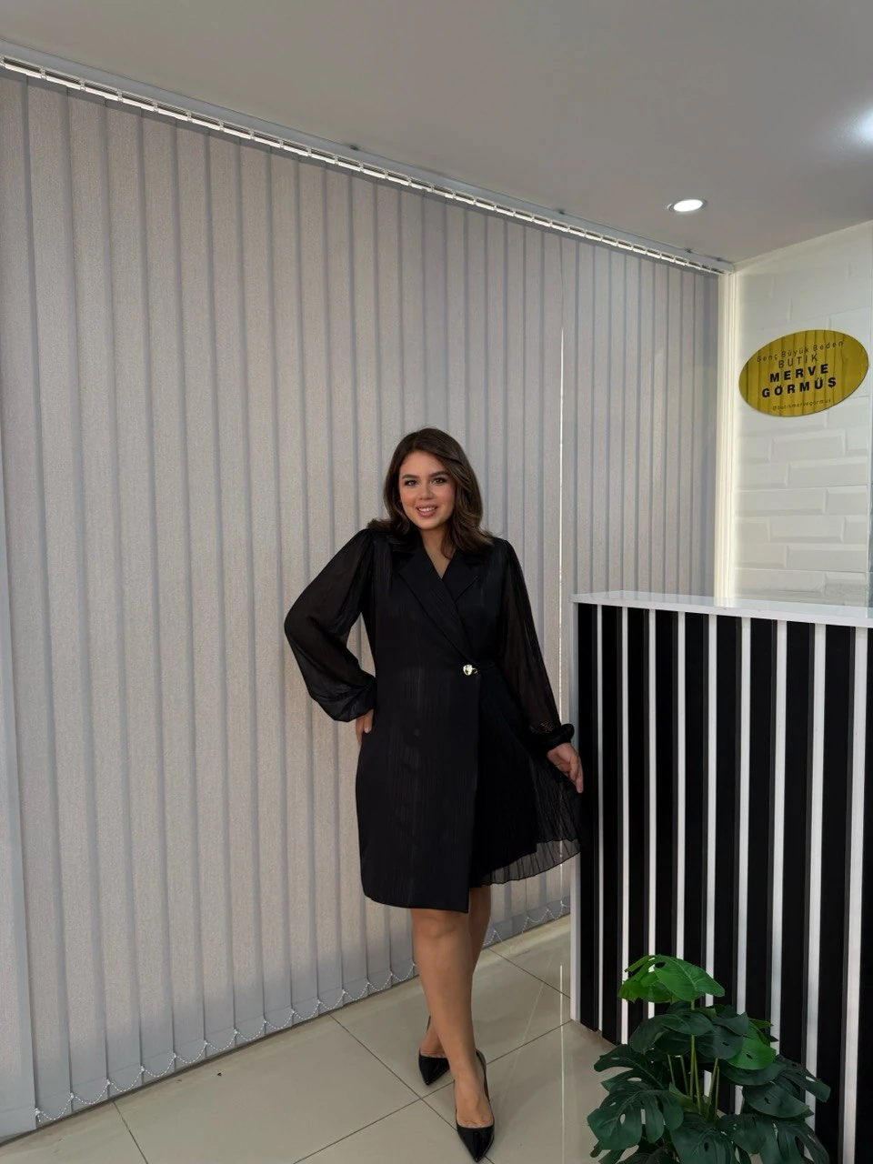 Çizgi Varaklı Kruvaze Lüks Elbise