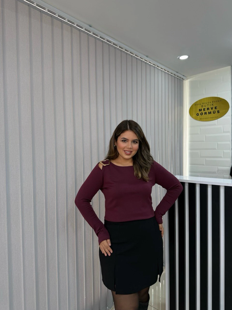 Omzu Gold Tokalı Bluz - Bordo