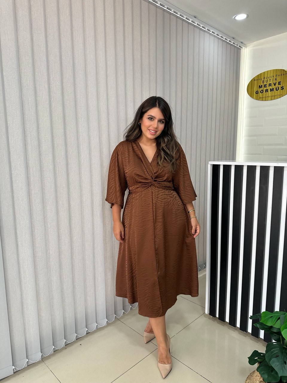 Yarasa Kol Önü Düğümlü Elbise