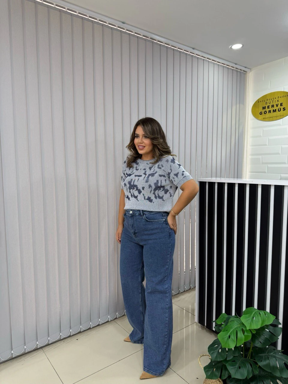 Desenli Kısa Kollu Triko Bluz