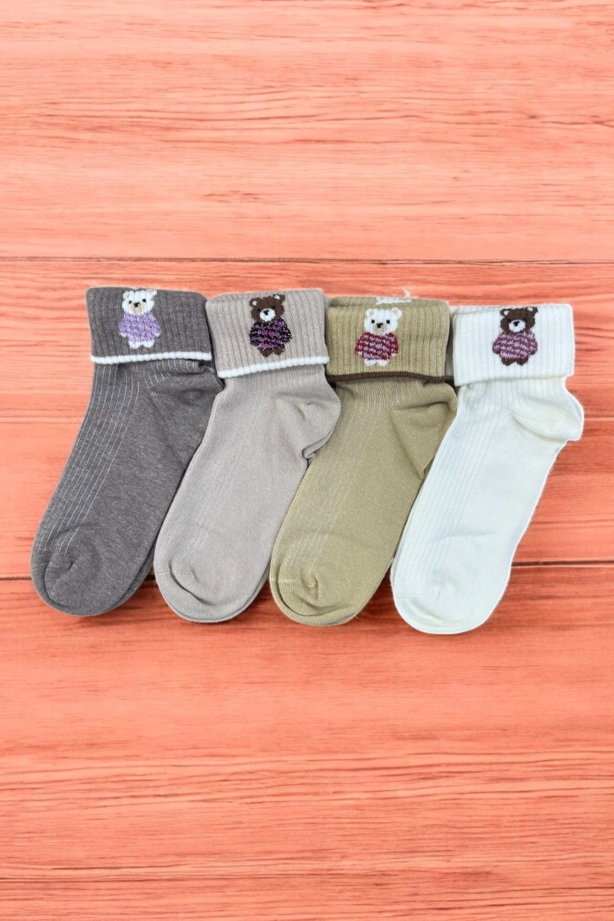 Premium Collection Teddy Bear Desenli 4'lü Dikişsiz Kadın Kısa Çorap