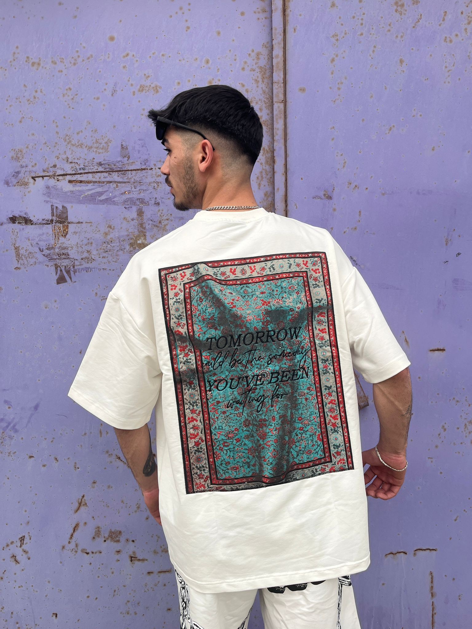 Carpet Beyaz Tshirt