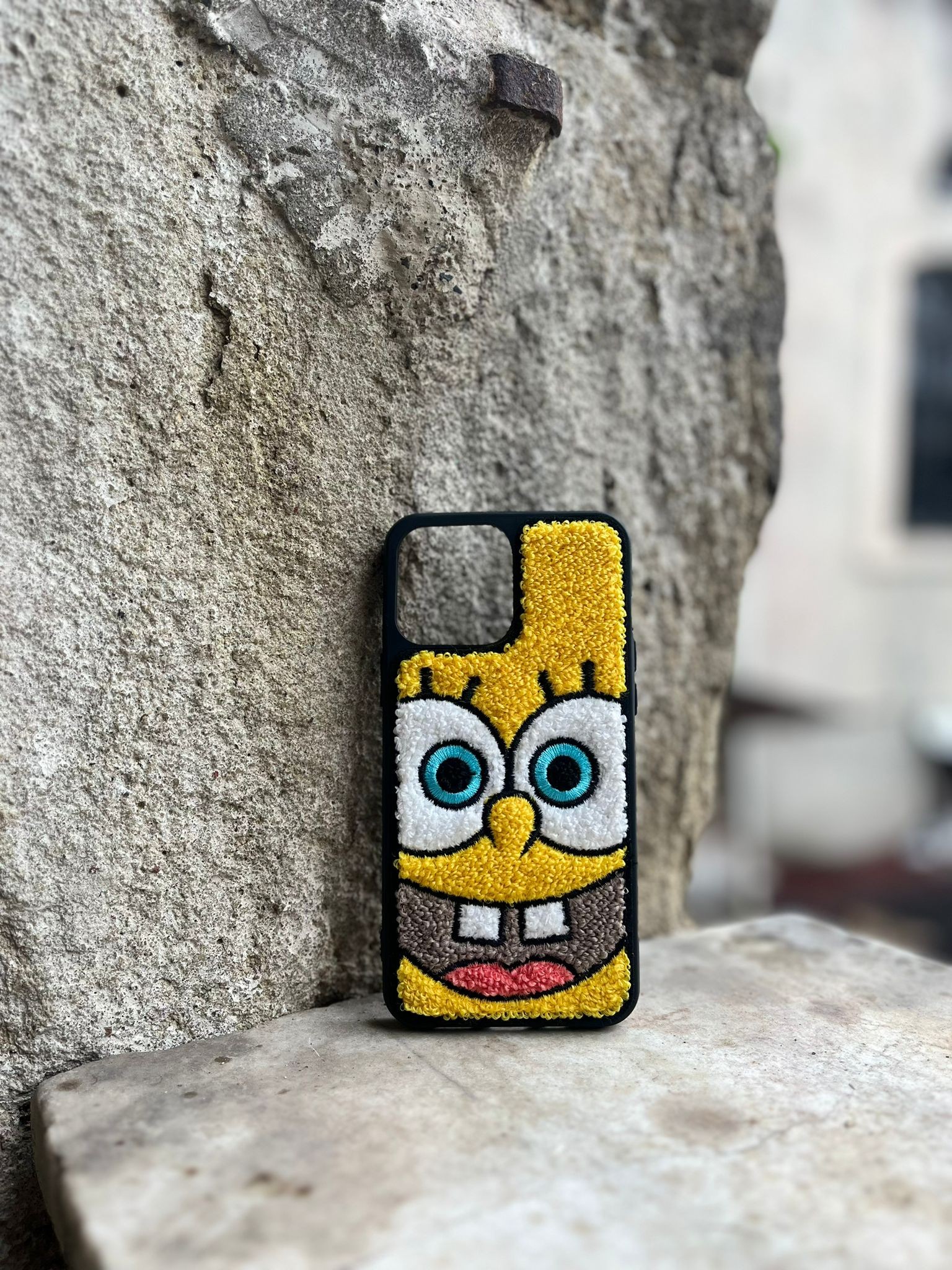 Sponge Punch Telefon Kılıfı