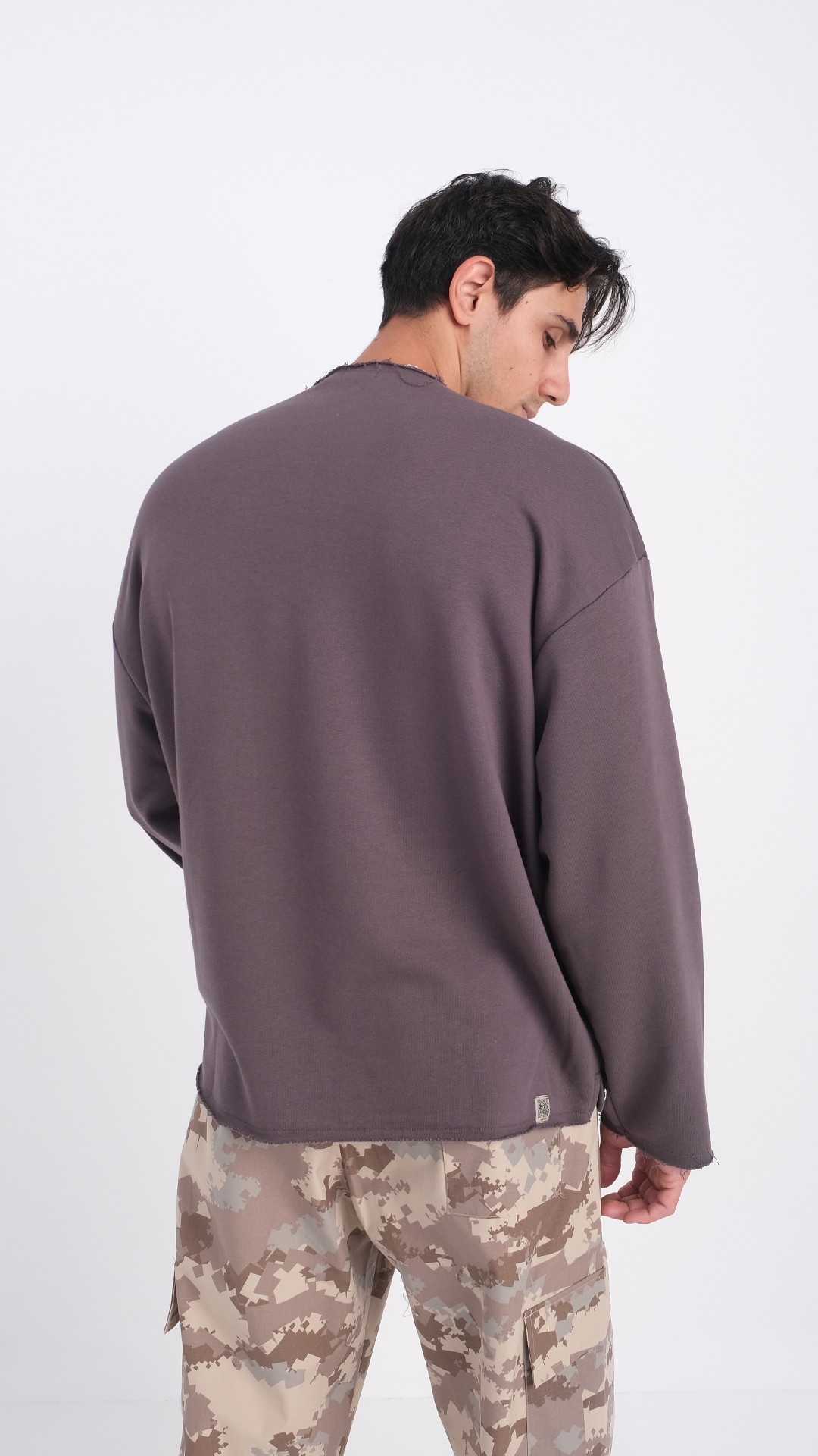 Oversize Kart Detaylı Basic Erkek Sweatshirt Füme