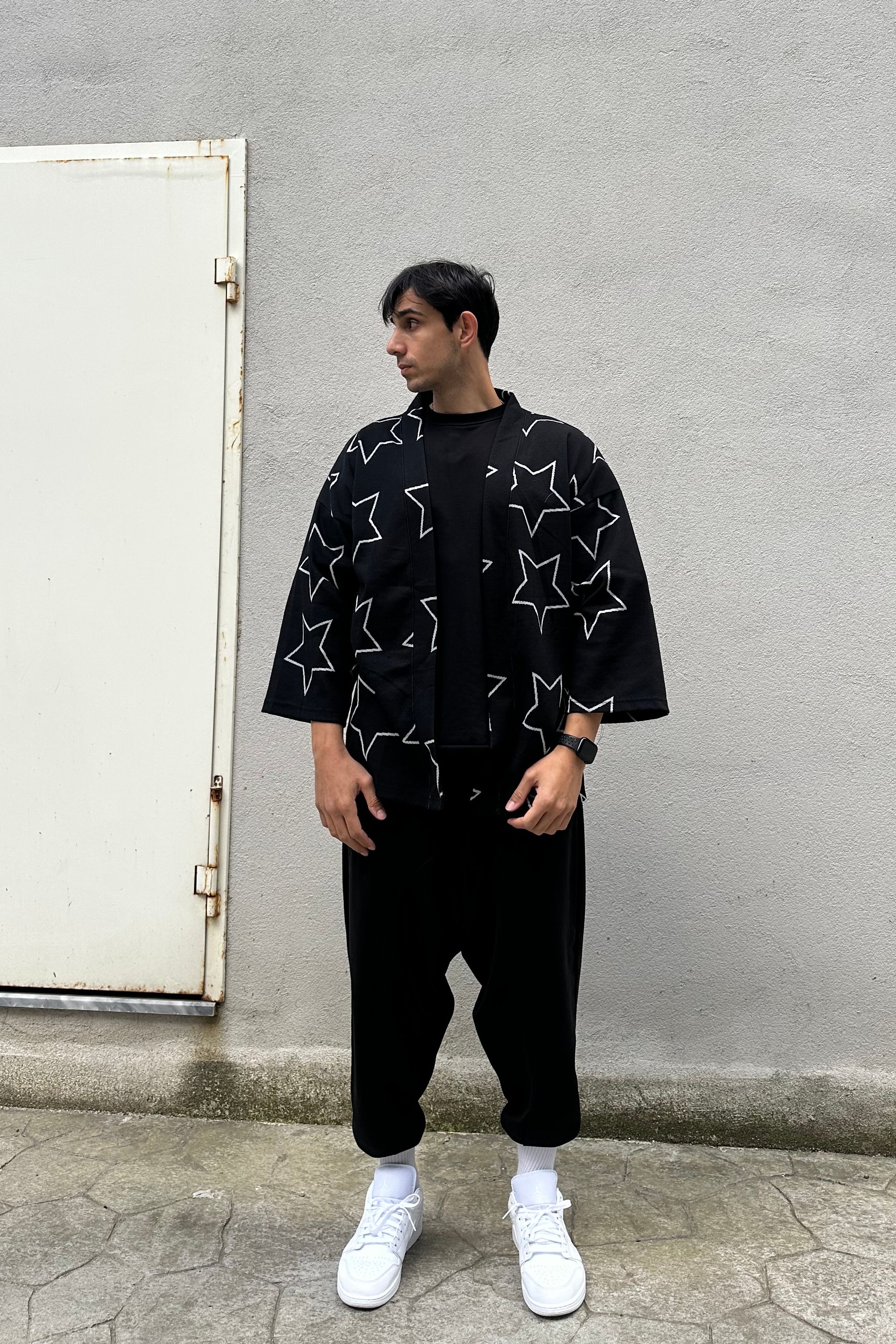 Oversize Yıldız Desenli Siyah Kimono