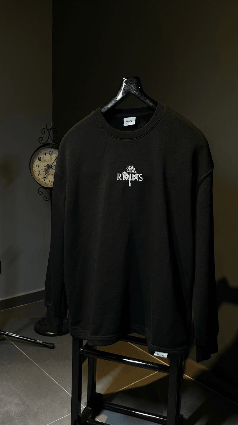 Oversize Ruins Baskılı Siyah Sweatshirt