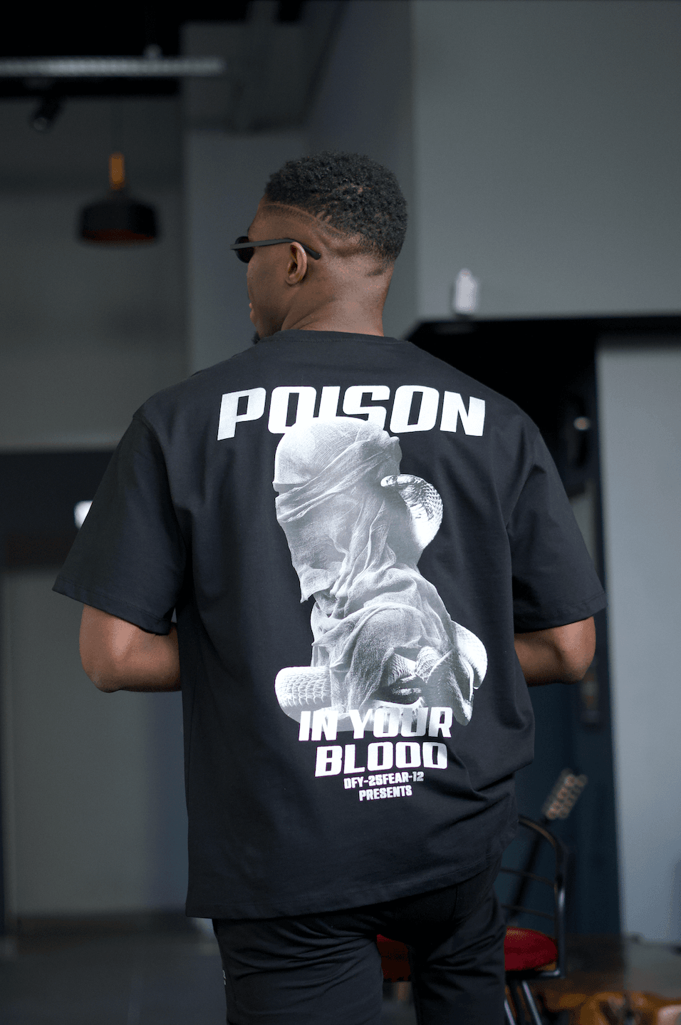 Oversize %100 Pamuk 'Poison' Baskılı Erkek T-Shirt Siyah