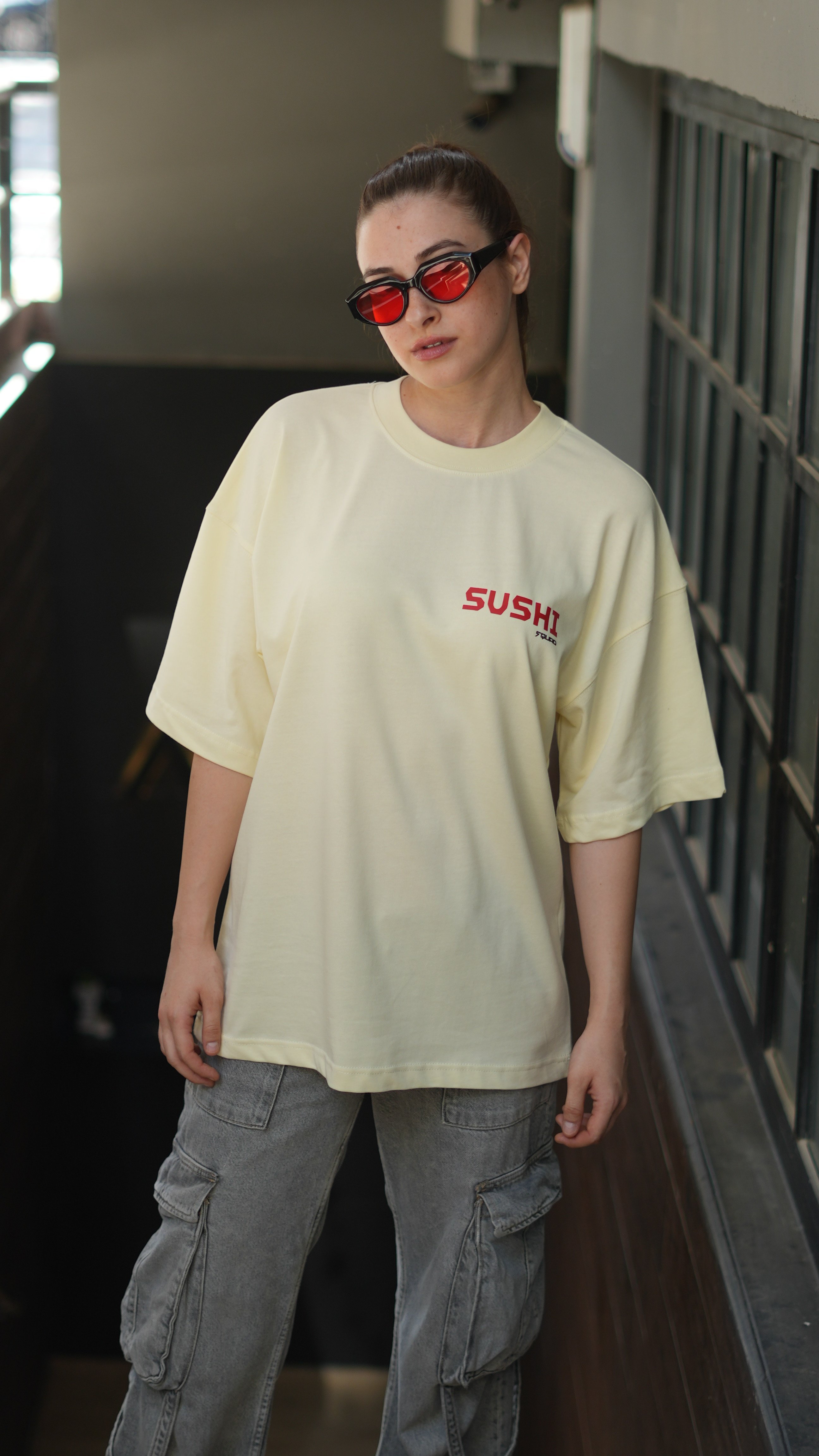 Oversize %100 Pamuk 'Sushi Squad' Baskılı Unisex T-Shirt Sarı