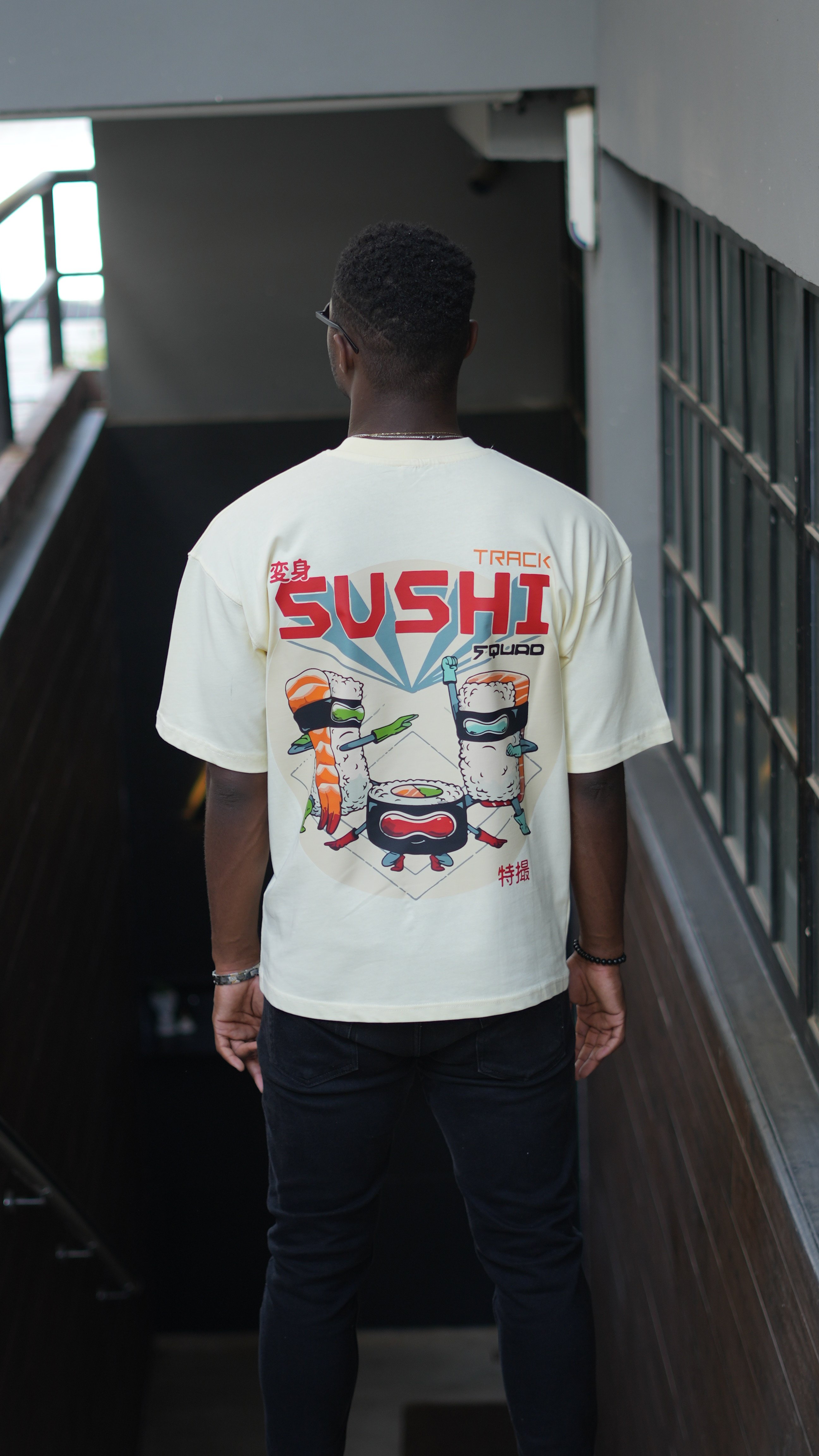 Oversize %100 Pamuk 'Sushi Squad' Baskılı Unisex T-Shirt Sarı