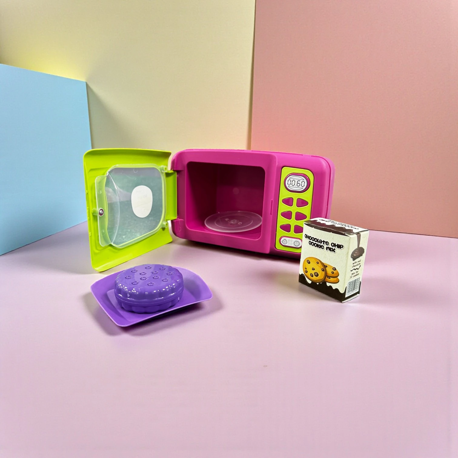 OYUNCAK EĞLENCELİ MİKRODALGA FIRIN 20X12 CM