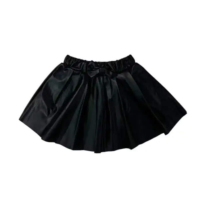 SİYAH DERİ ETEKLİ TAKIM