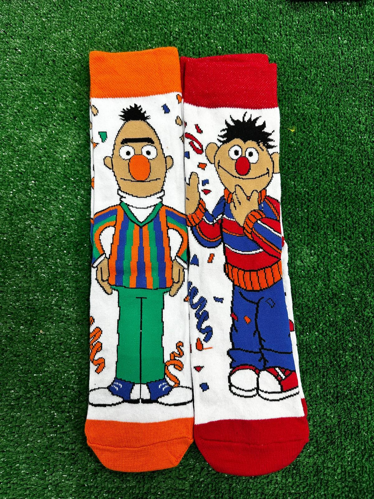 Edi ve Büdü Çift Soket Çorap