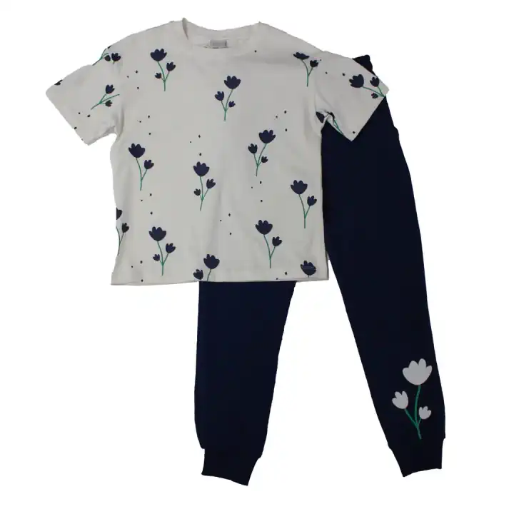 BEYAZ LACİ ÇİÇEKLİ KISA KOL EŞOFMAN TK.