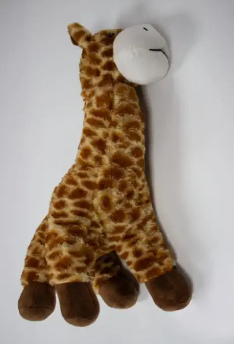 OTURAN ZURAFA PELUŞ OYUNCAK