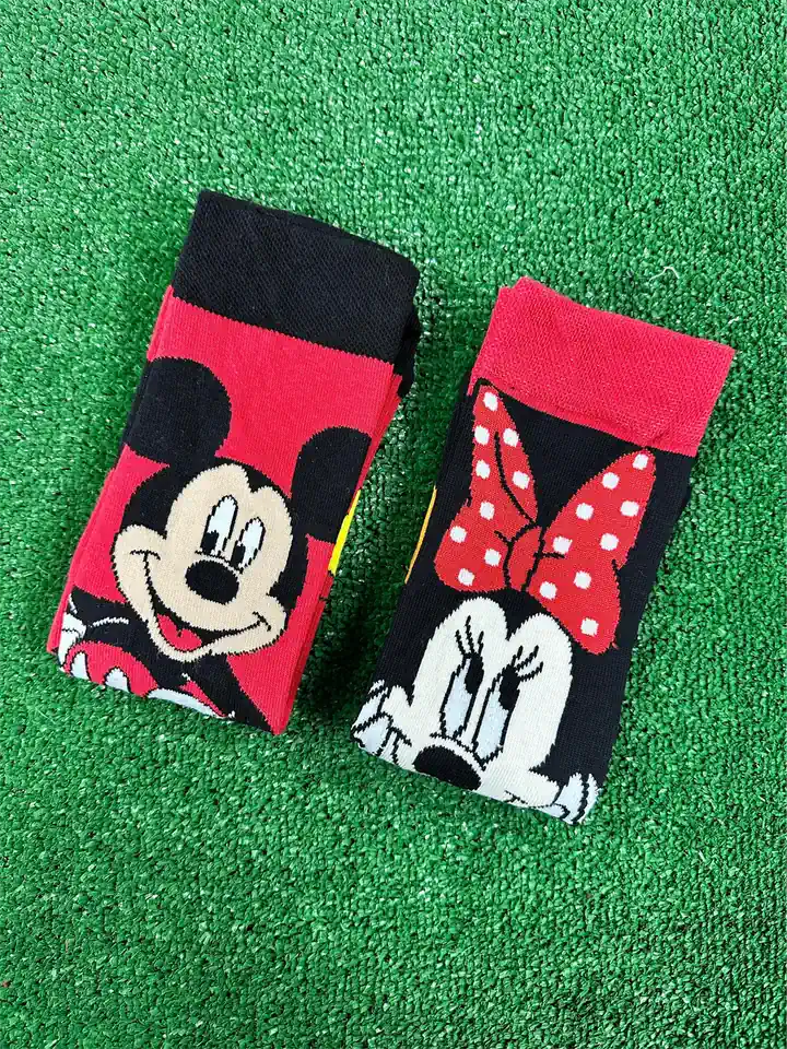 MICKEYLİ VE MINNIELİ ÇİFT SOKET ÇORAP