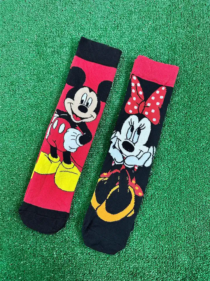 MICKEYLİ VE MINNIELİ ÇİFT SOKET ÇORAP