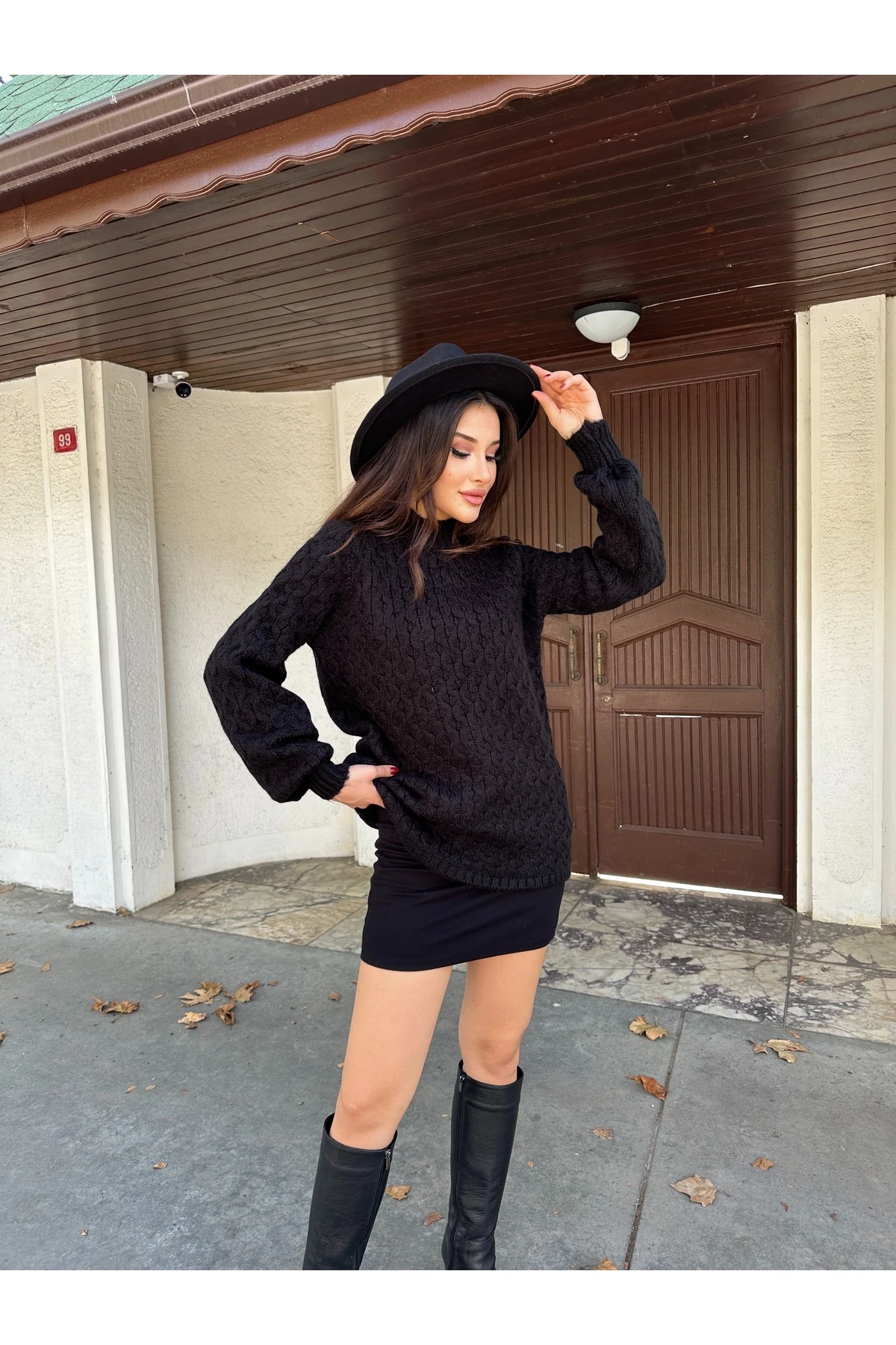 Bisiklet Yaka Dokulu Triko Tunik - Siyah