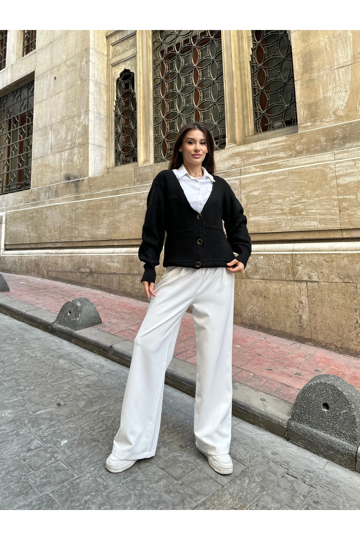 Yumoş Triko Hırka - Siyah