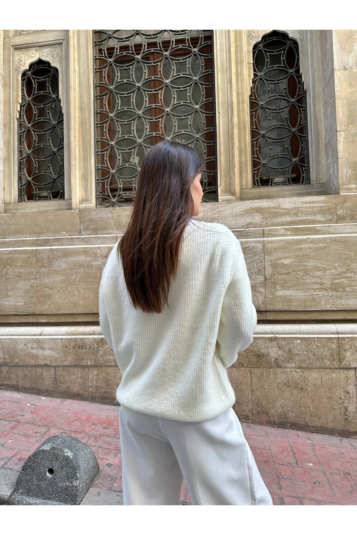 Yumoş Triko Hırka - Ekru