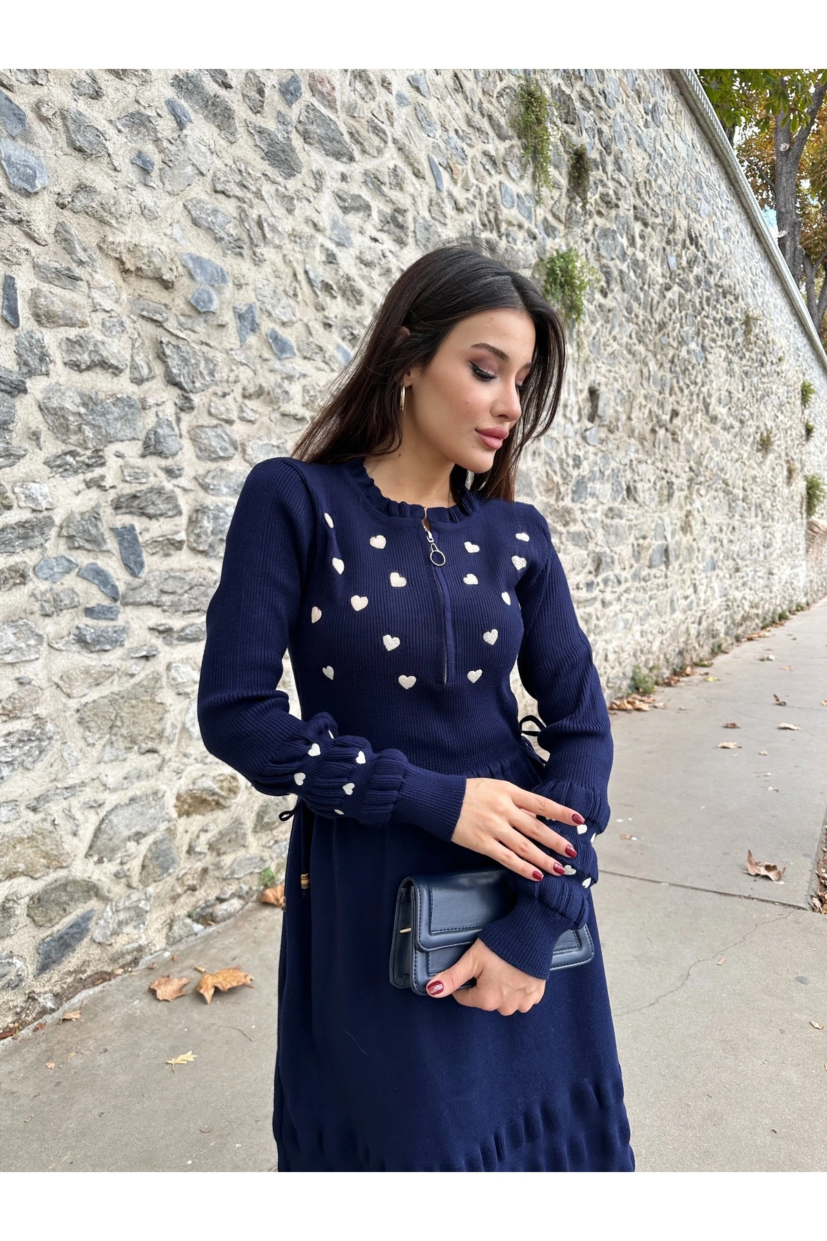 Kalp Nakışlı Şık Triko Elbise - Lacivert