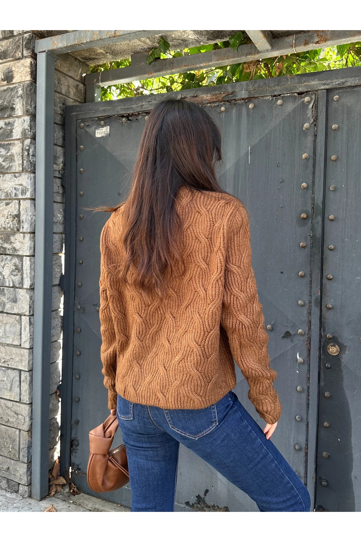 Bisiklet Yaka Dokulu Triko Kazak - Kahverengi