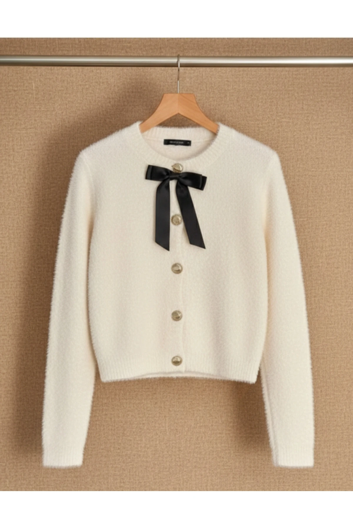 Fiyonk Detaylı Yumoş Şık Triko Hırka - Beyaz