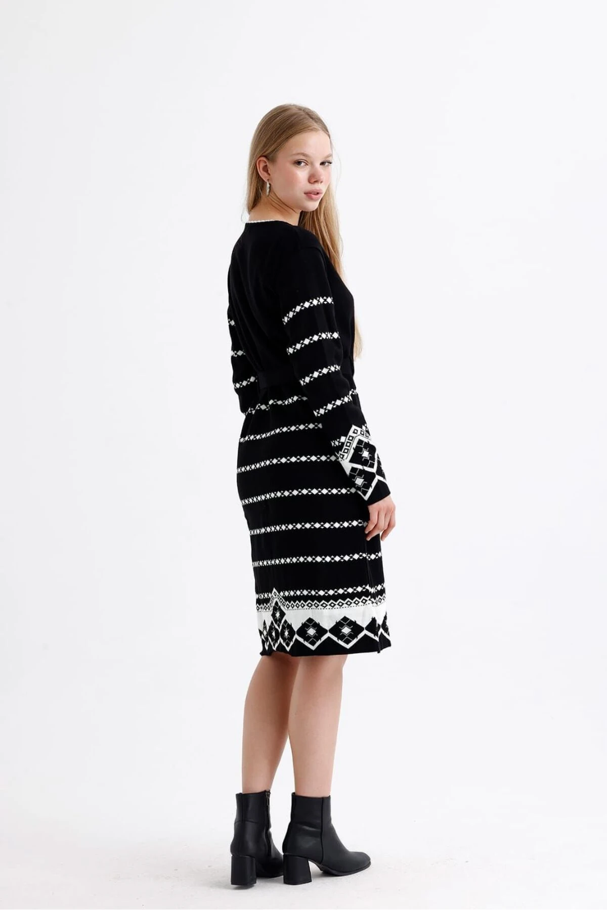 Çizgi Desen Triko Elbise