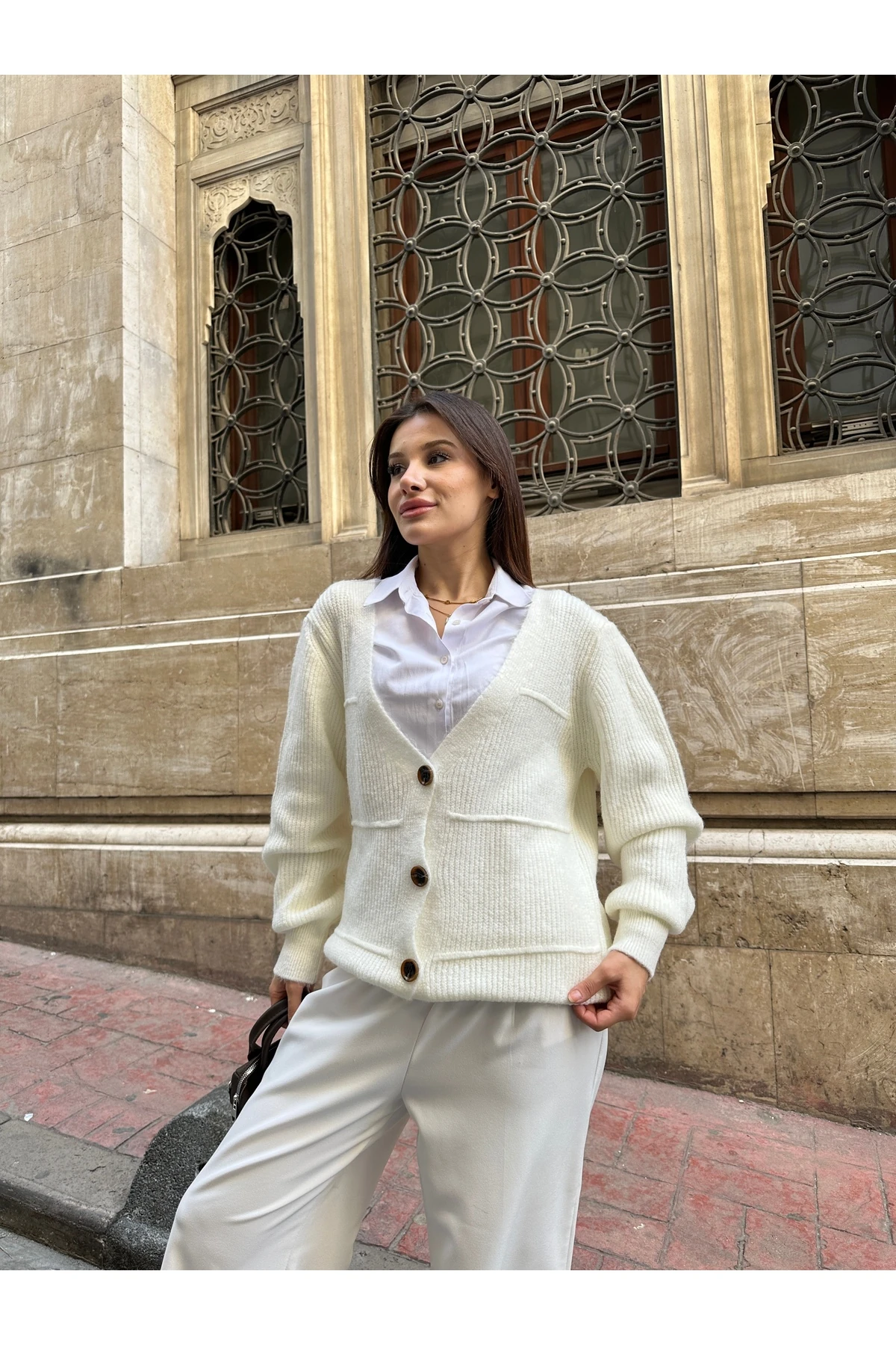 Yumoş Triko Hırka - Ekru