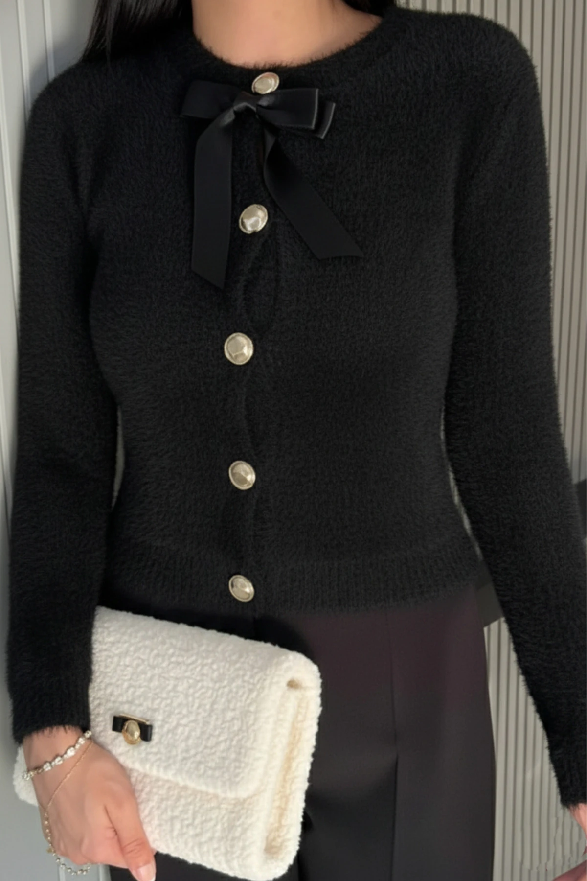 Fiyonk Detaylı Yumoş Şık Triko Hırka - Siyah