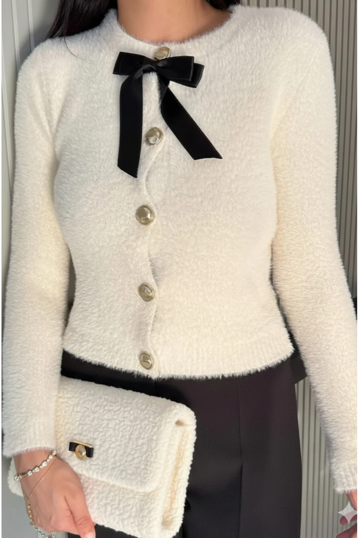 Fiyonk Detaylı Yumoş Şık Triko Hırka - Beyaz