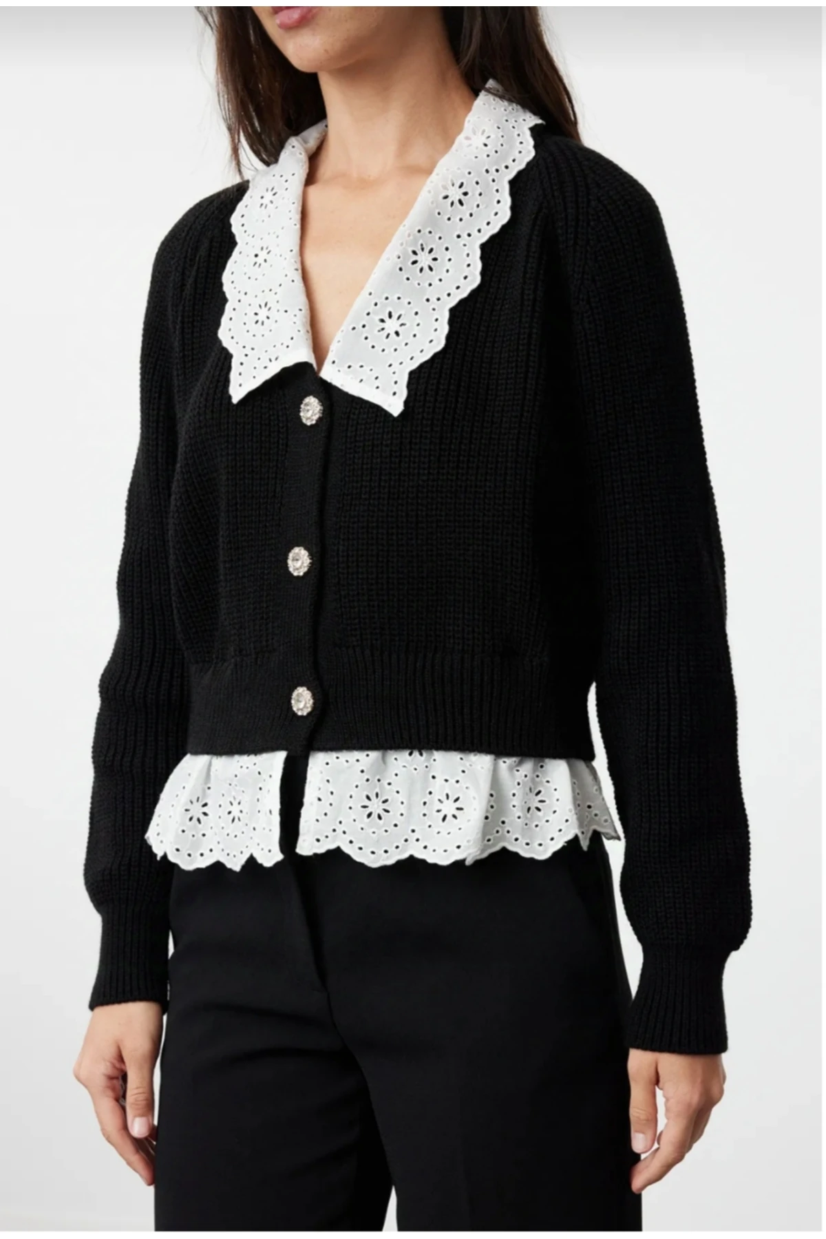 Brodeli V Yaka Hırka - Siyah