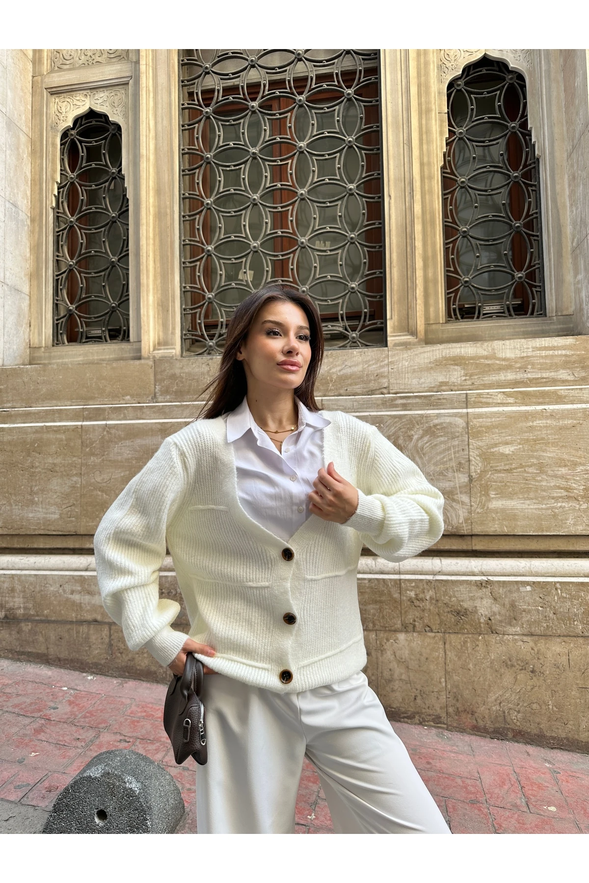 Yumoş Triko Hırka - Ekru