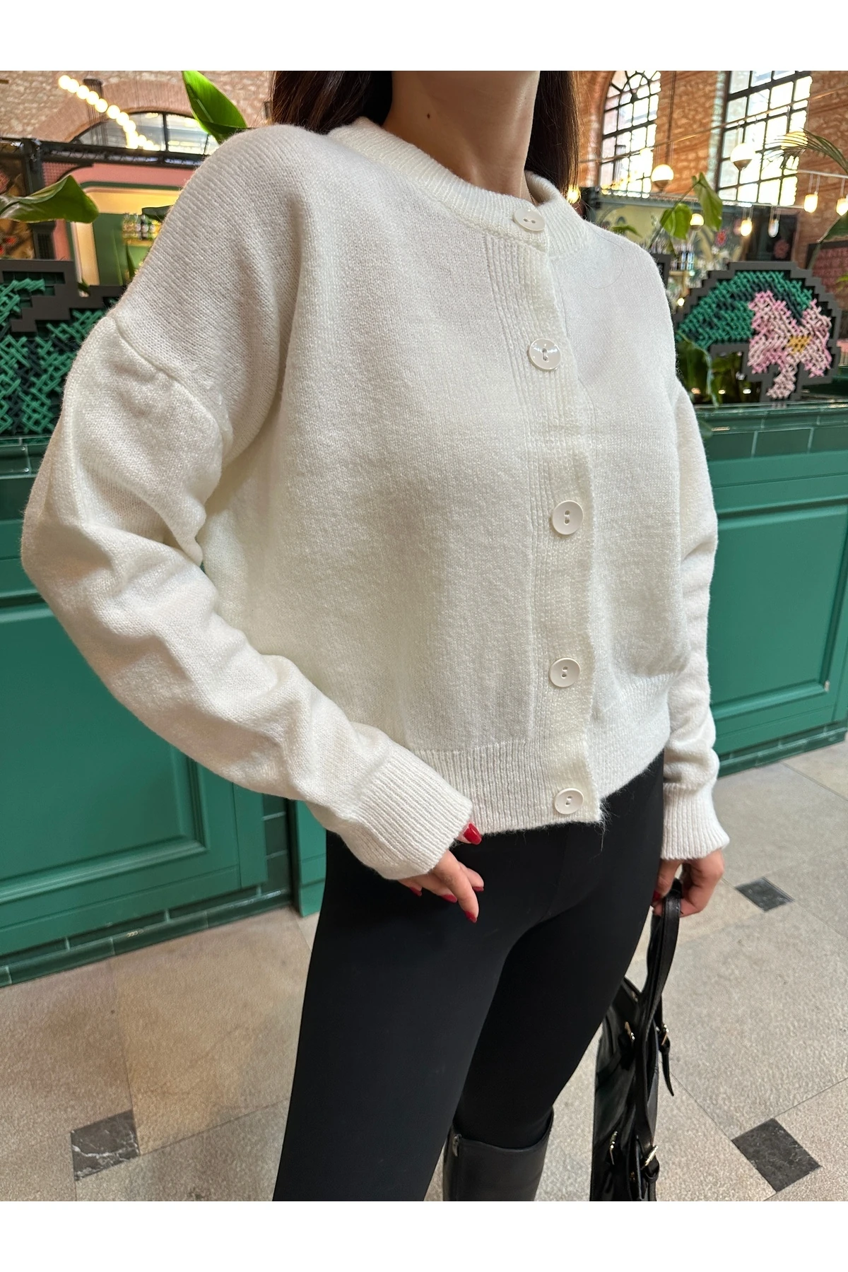 Basic Düğmeli Antrasit Triko Hırka - Beyaz