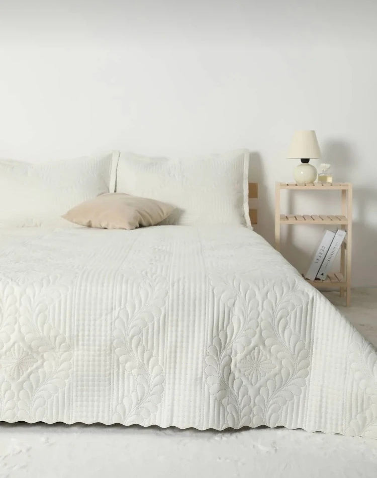 Ultrasonik Kapitoneli Çift Kişilik Yatak Örtüsü - EKRU - 