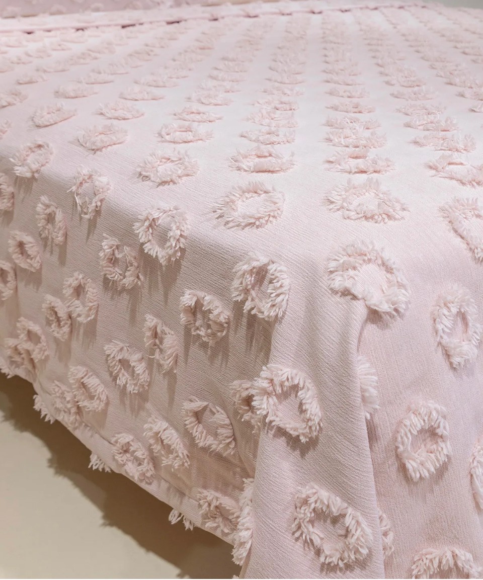 DELUX PONPON TEK KİŞİLİK YATAK ÖRTÜSÜ TAKIMI 180X250 - PUDRA -