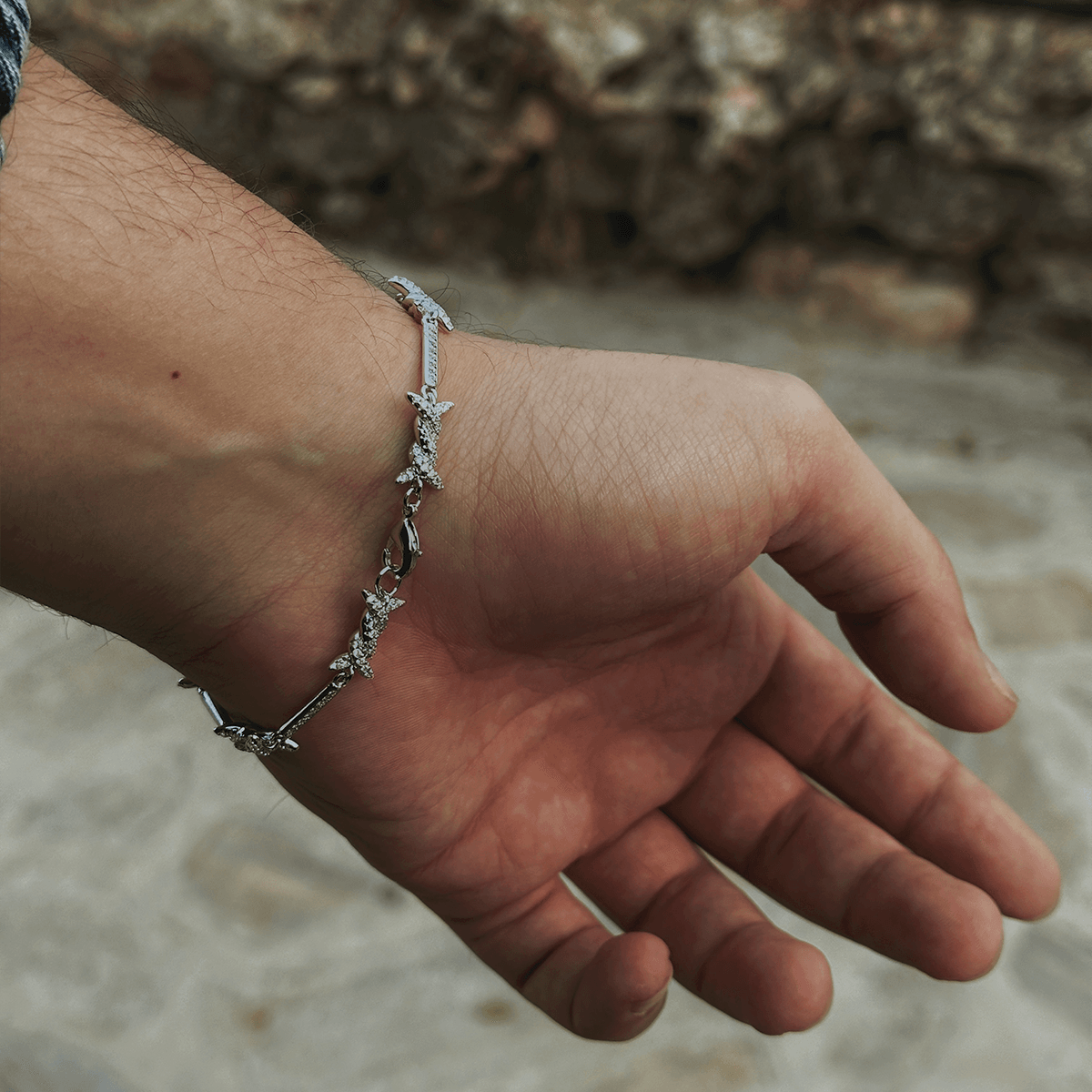 Iced Out 8mm Thorns Chain Bileklik Beyaz Altın Kaplama
