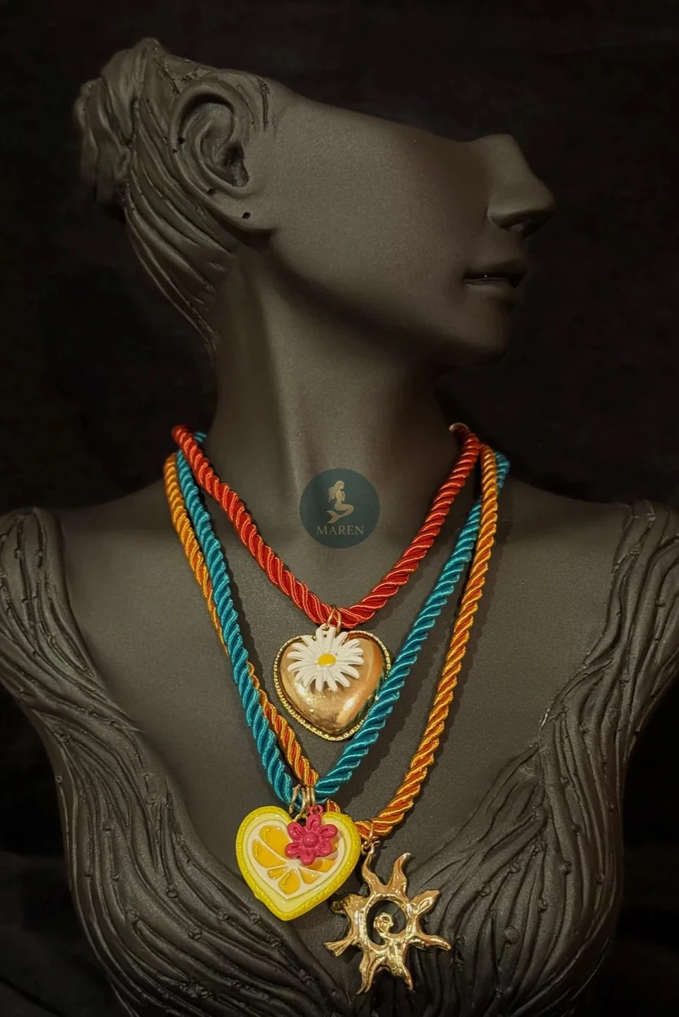 Özel Seri Üçlü Halat Kalp & Güneş Charm Marka Model Kolye