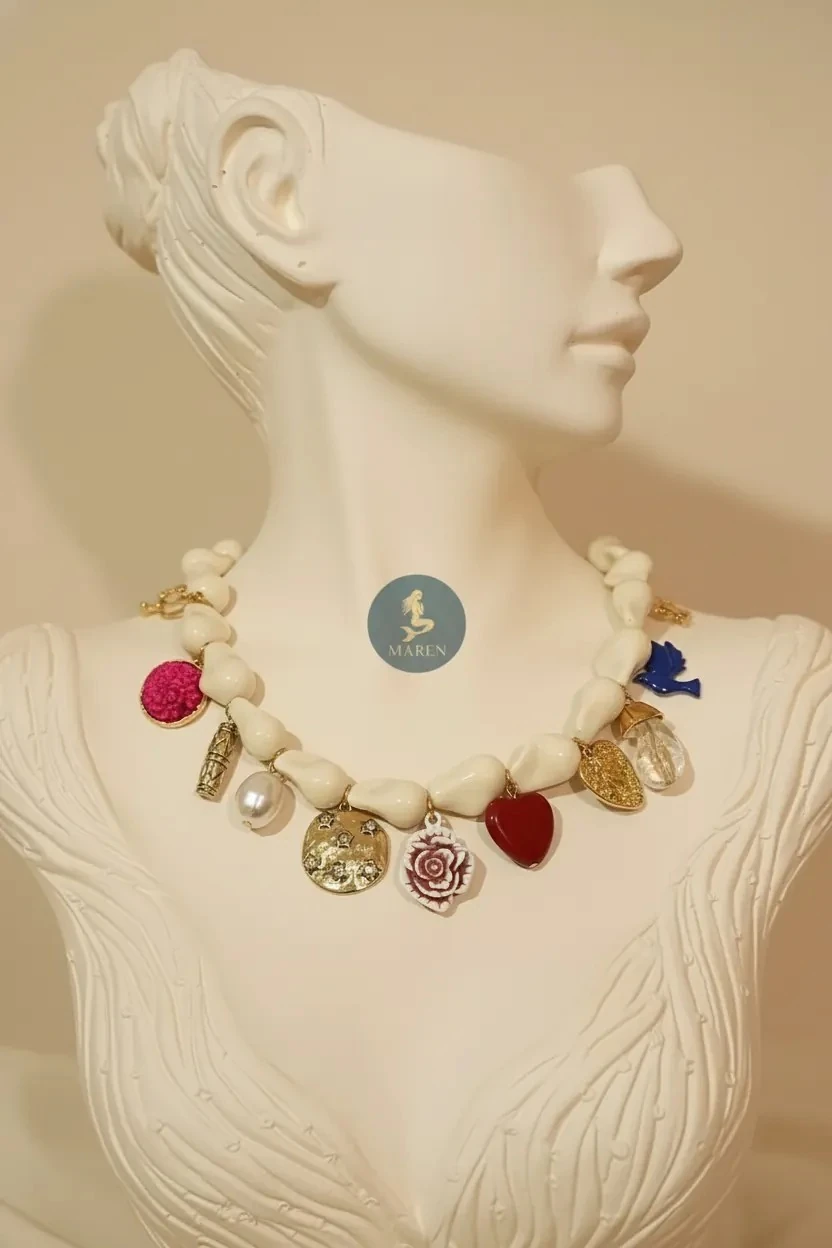 Özel Seri Marka Kolye