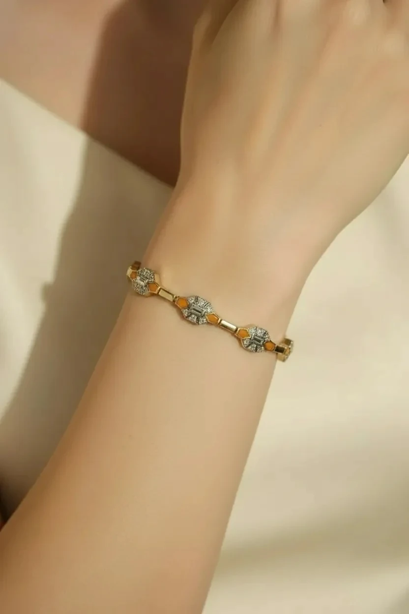 VIB Turuncu Bileklik