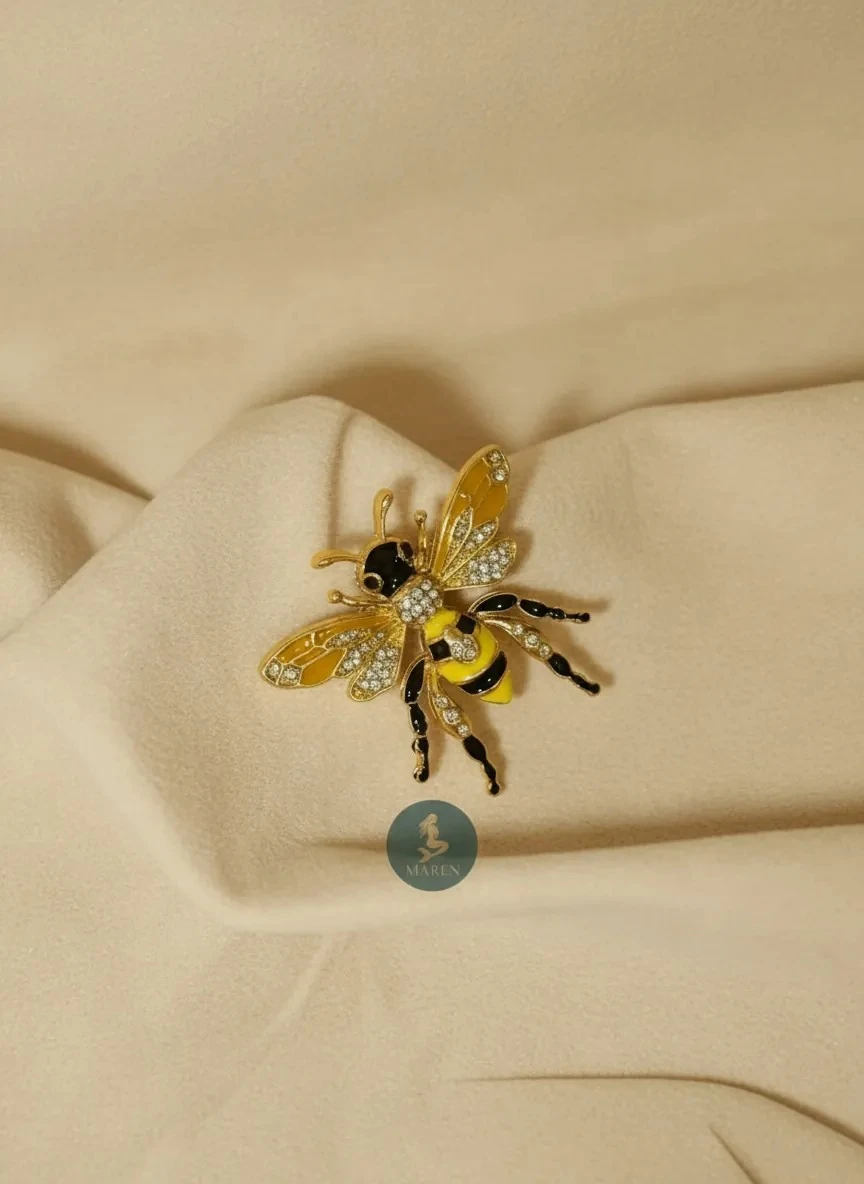 Arı Figürlü Broş