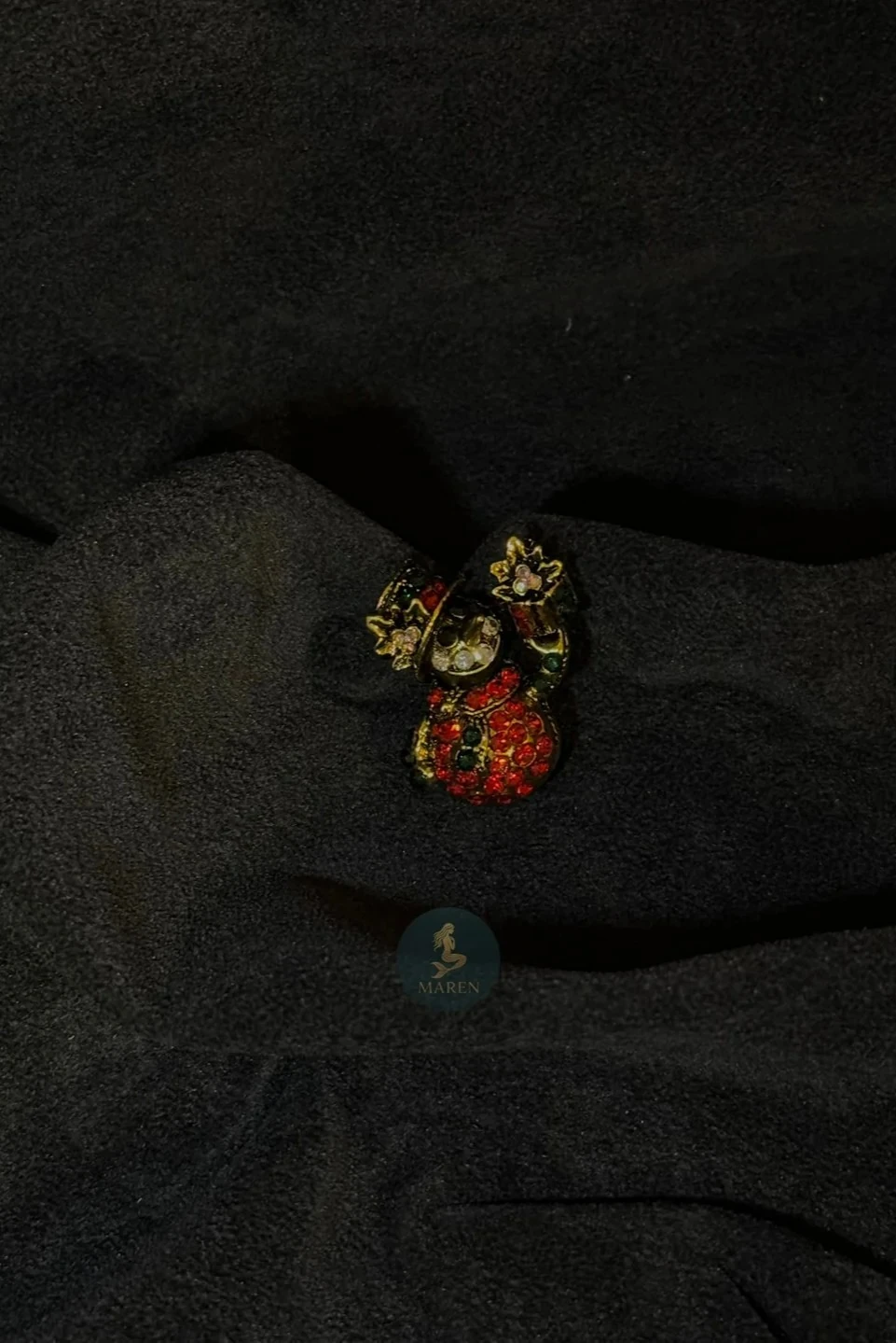 Yılbaşı Temalı Taşlı Metal Yaka İğnesi Rozet Broş