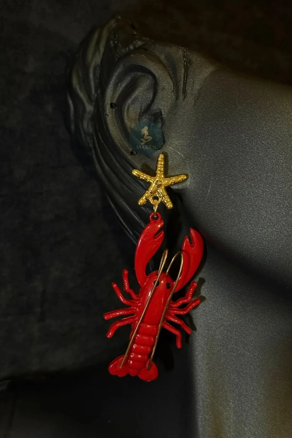 Özel Seri Yengeç Detaylı Kırmızı Tasarım Küpe